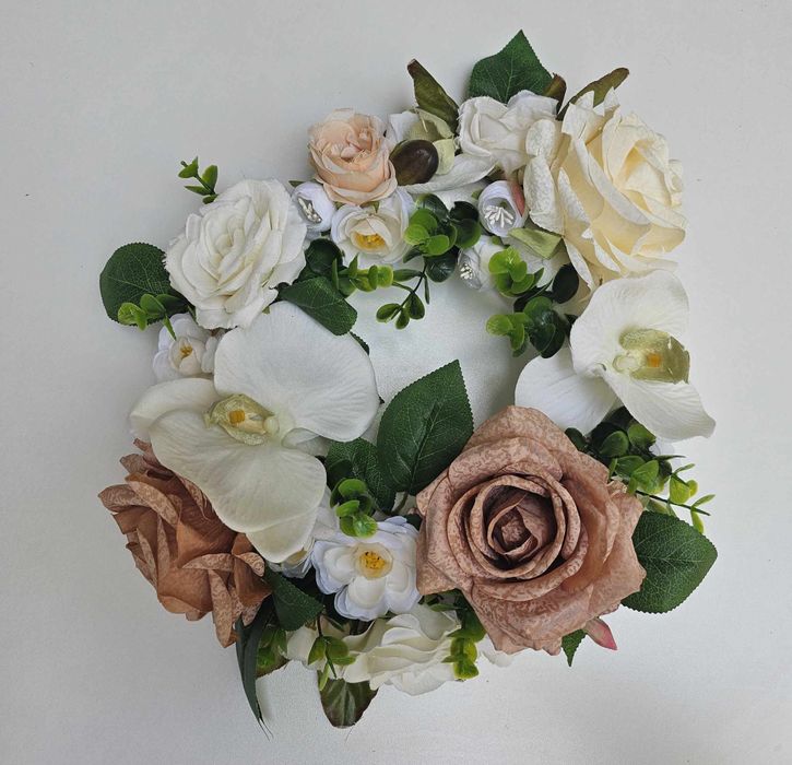 Венци от изкуствени цветя