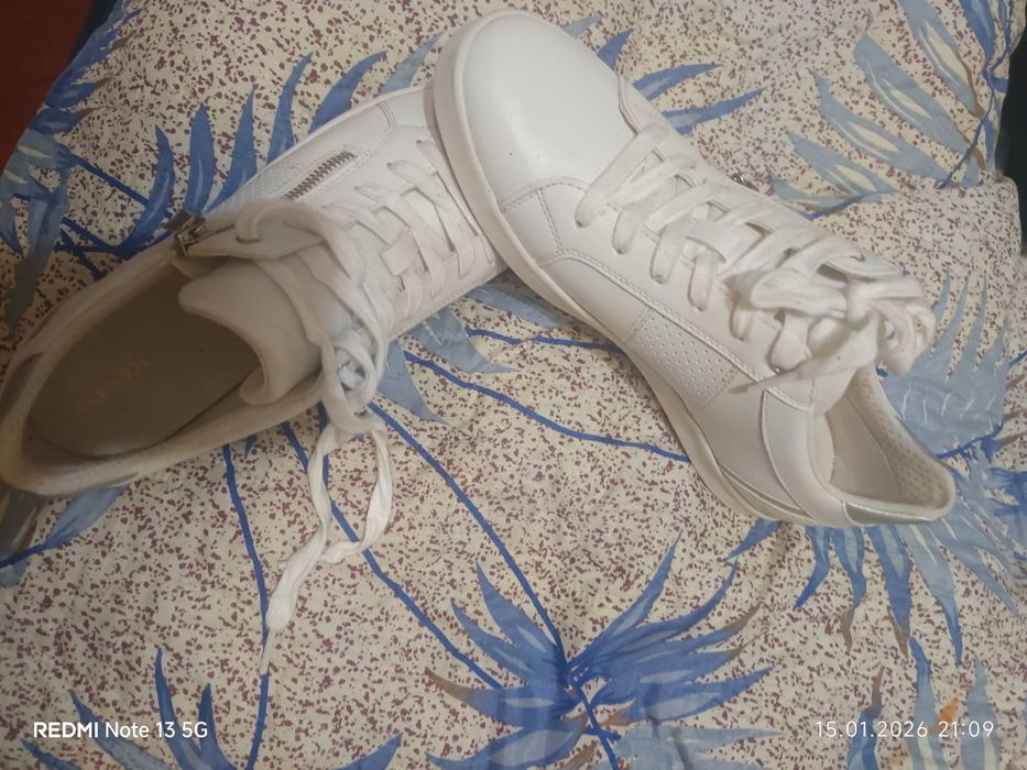 Оригинални сникърси Geox