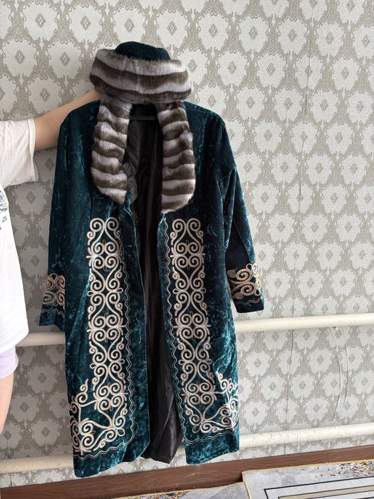 Шапаны мужские новые