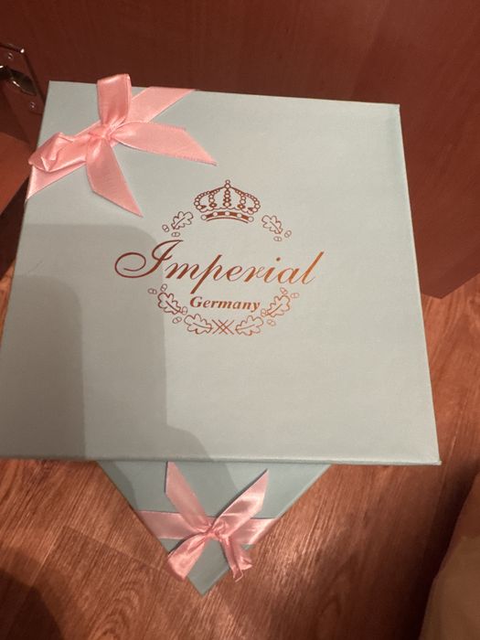 Продаю конфетницу