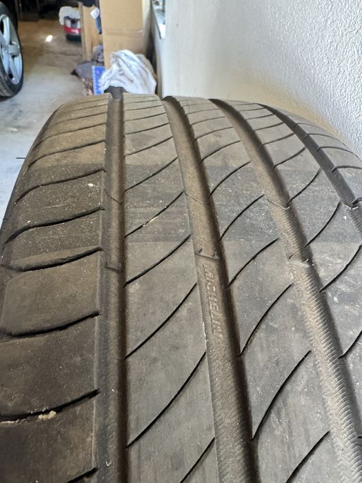 Vand anvelope Michelin 235 50 19