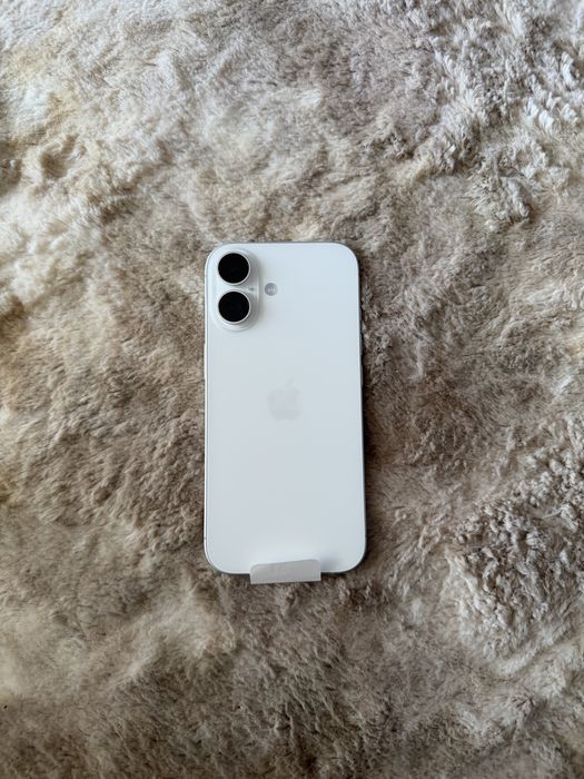 Vand iphone 17 512 sau dau la schimb cu aur telefonul este nou neactivat doar scos din cutie