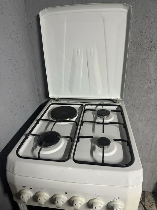 Продам газовую плиту