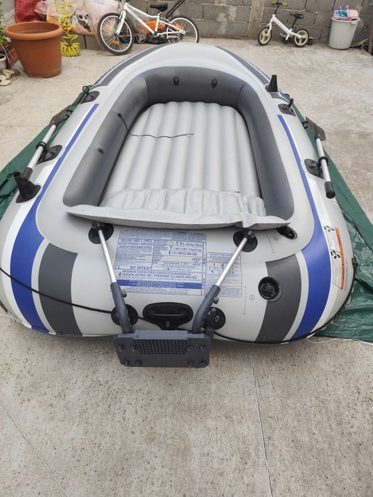 Лодка Excursion 4