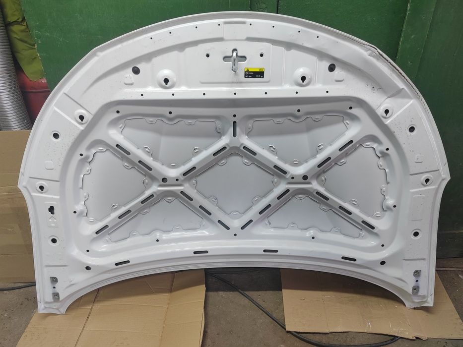 Капот на Changan Alsvin