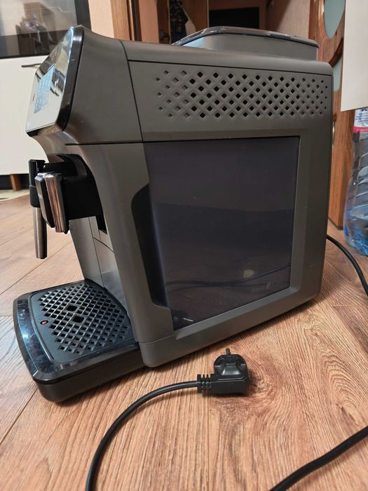 Кафеавтомат Philips серия 800