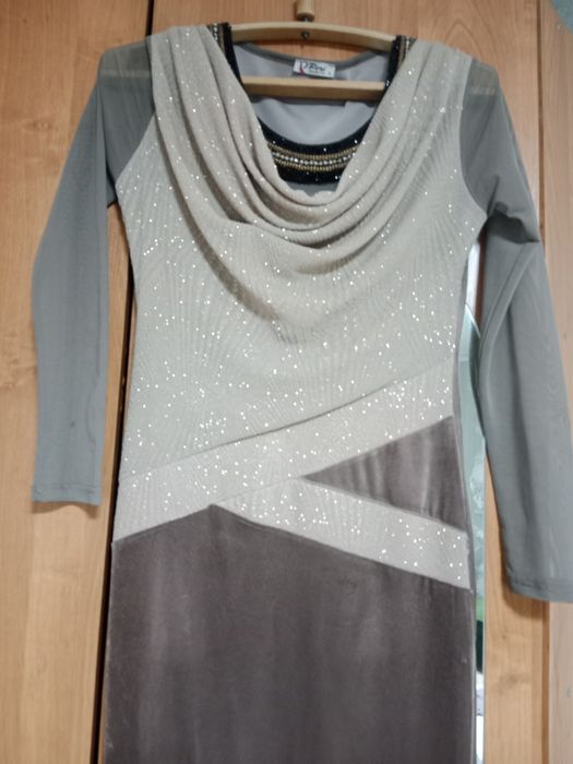 Продам платье вечерние.