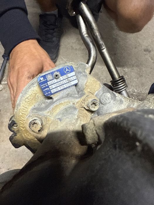 Turbina Biturbo Mercedes-Benz C-Class W204 2007 - 2014 A6510902880 2.2