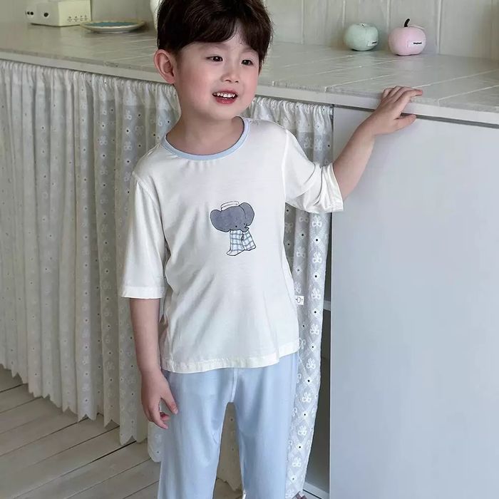 В продаже детские пижамы