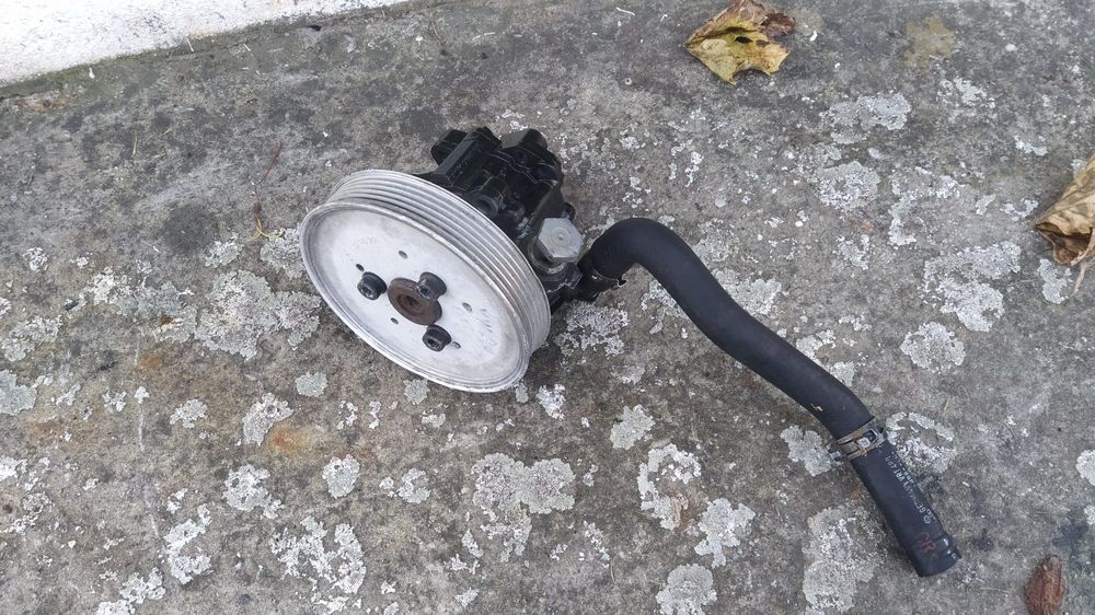 Pompă servo direcție fiat linea 1.4 benzina