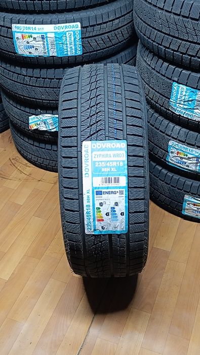 235/45R18  DOVROAD