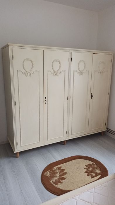 Închiriez apartament cu doua camere în Alee Trandafirilor