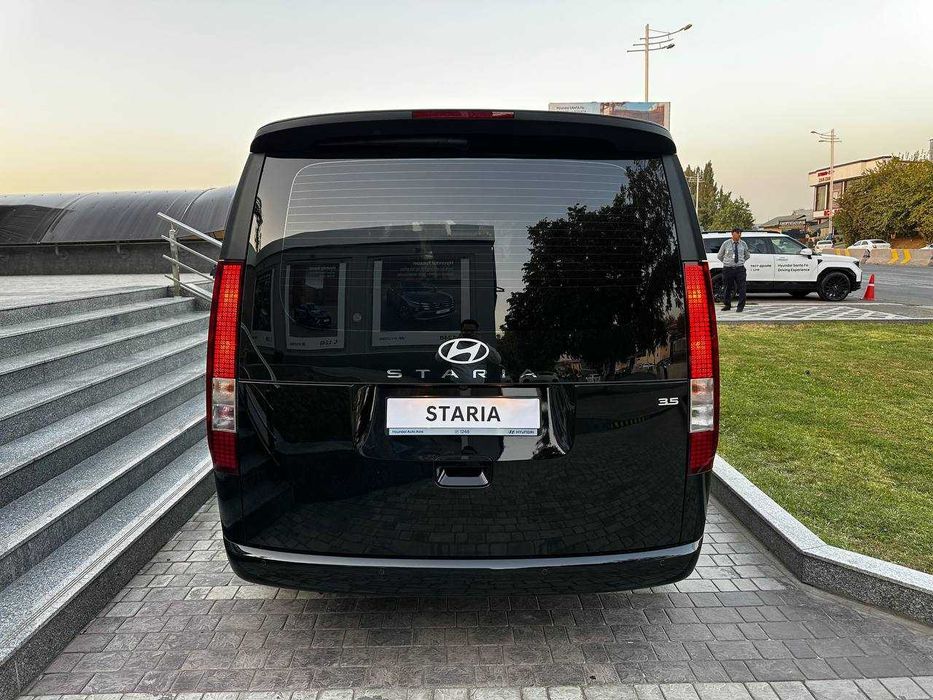 Hyundai Staria Travel 2025  официального дистрибьютора в Узбекистане