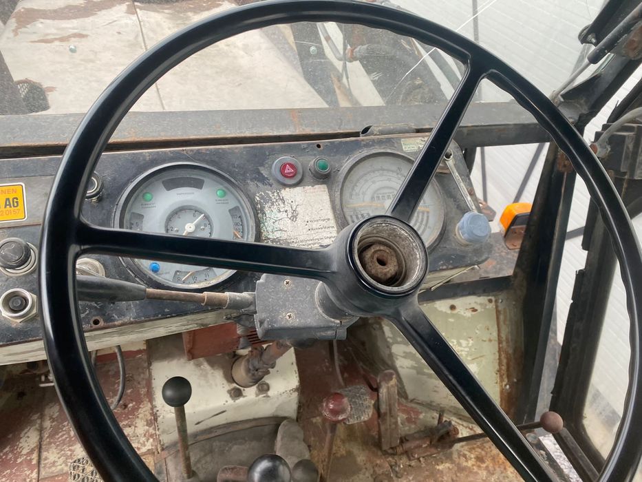 Tractor MB Trak unimog cu incarcator frontal