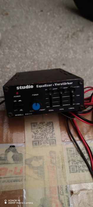 Amplificator auto.