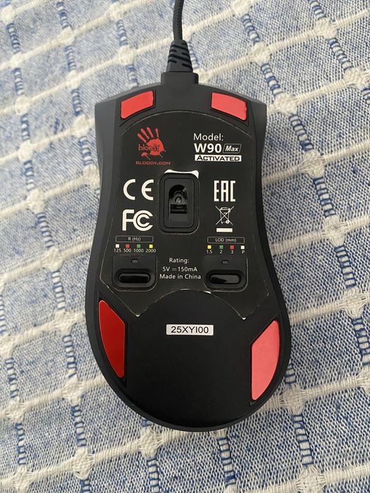 Bloody W90 Max, black