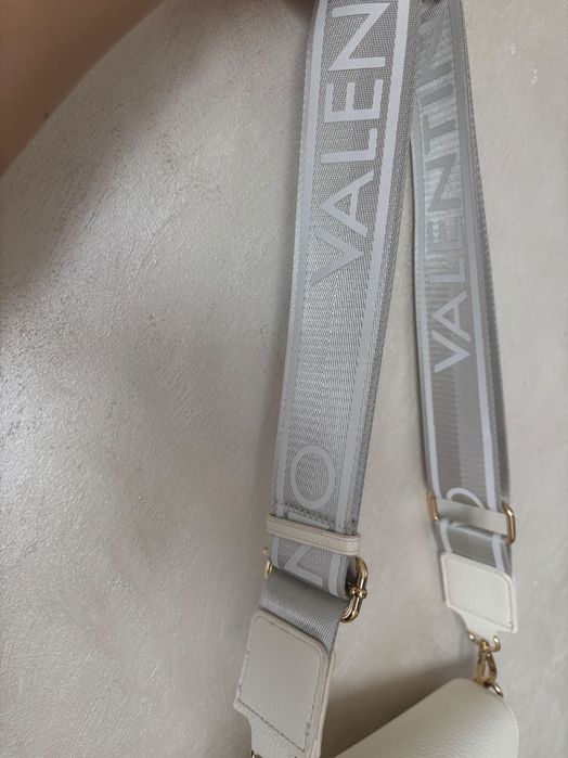 Valentino - Бяла кожена чанта