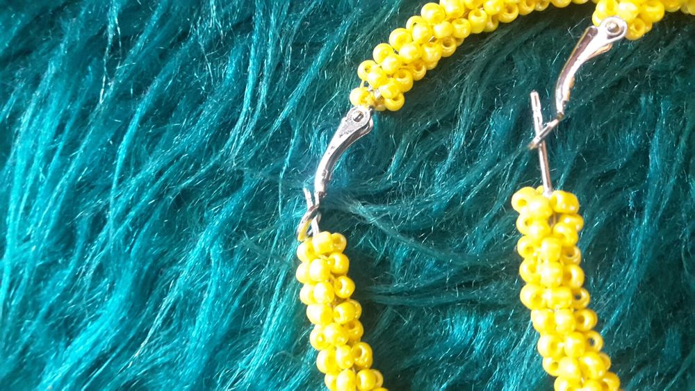 обеци лилаво стъклени мъниста hand made, ръчна изработка