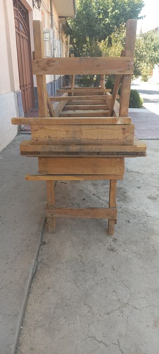 Taxtali Stol sotiladi