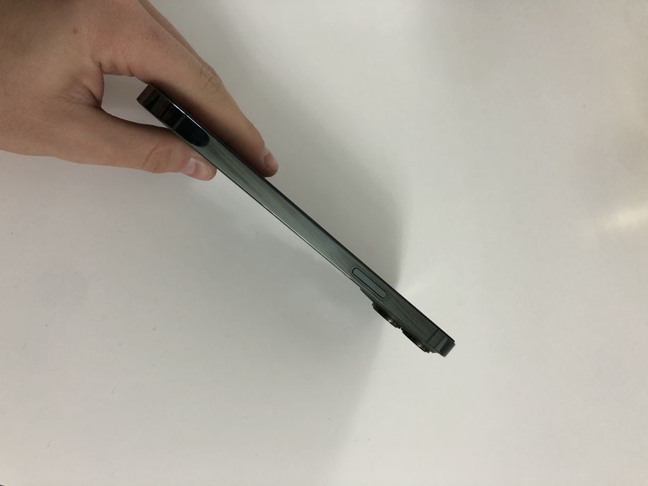 Iphone 13 pro max green