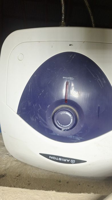 Аристон продам 15л