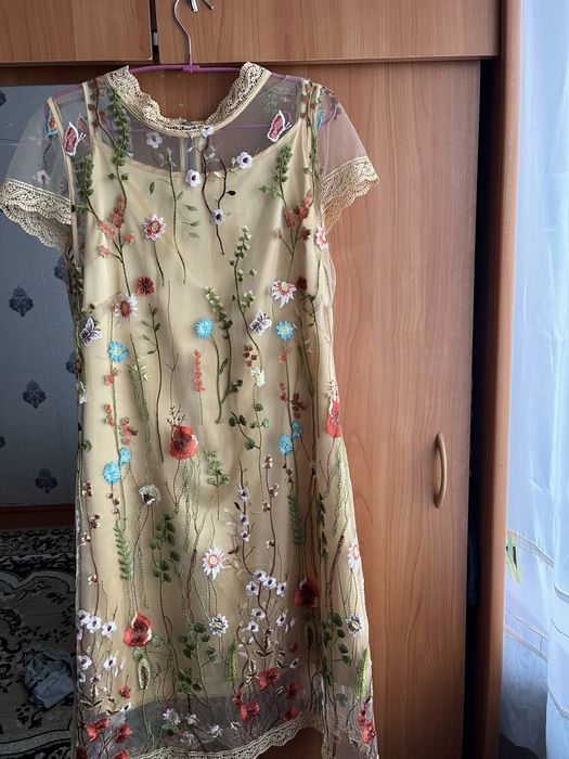 Продам платье 46-48