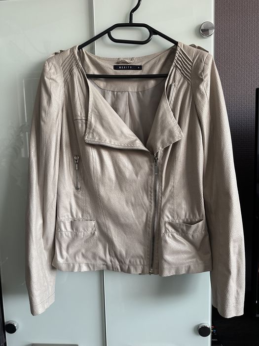 Яке с лек змийски принт 36 размер