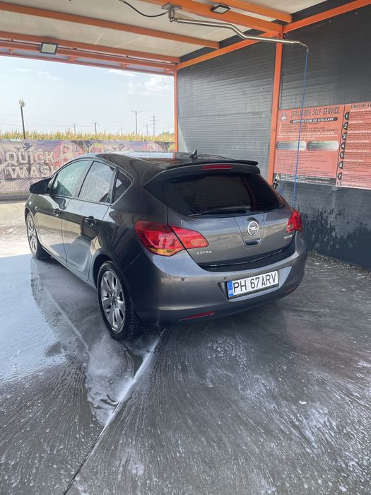 Opel Astra J 2012 – 1.7 CDTI Diesel