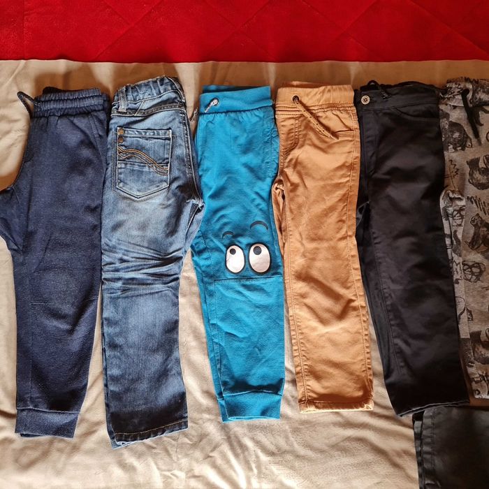 Lot de 10 pantaloni marime 104