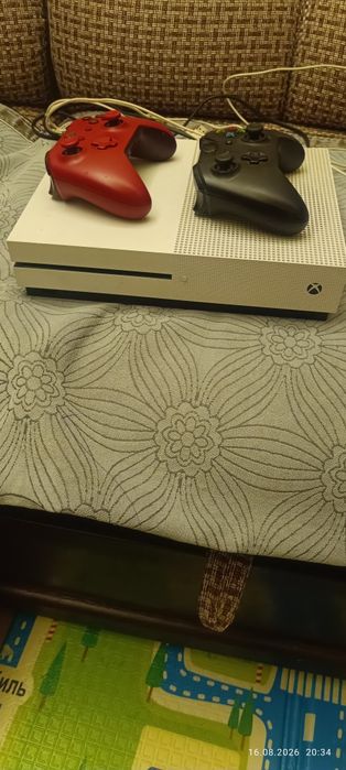 Продам Xbox one s