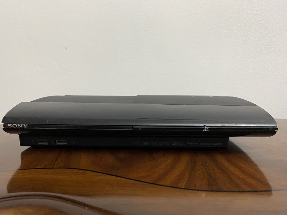 Playstation 3 Super Slim (PS3)