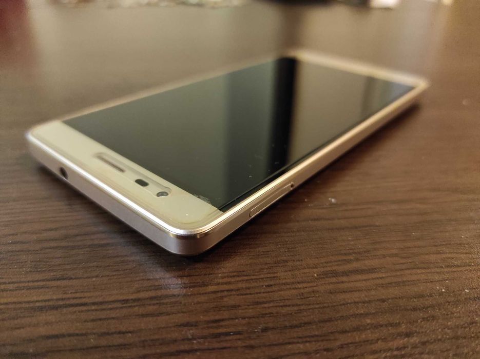 Телефон Lenovo K5 Note