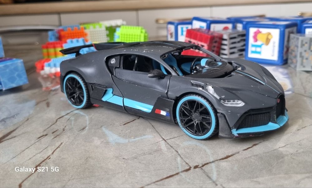 Продаются игрушки