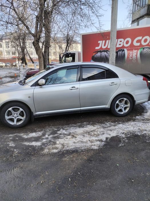 Тойота Авенсис  2003г