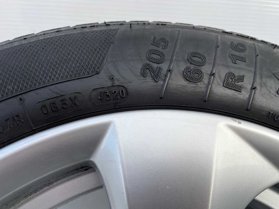 Jante cu anvelope vara 205 60 R16 Bmw F30 F31 E90 E91 impecabile