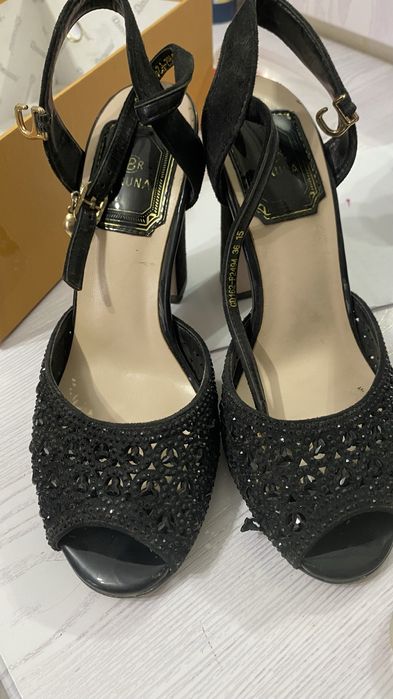 Продам туфли басаножки сапоги