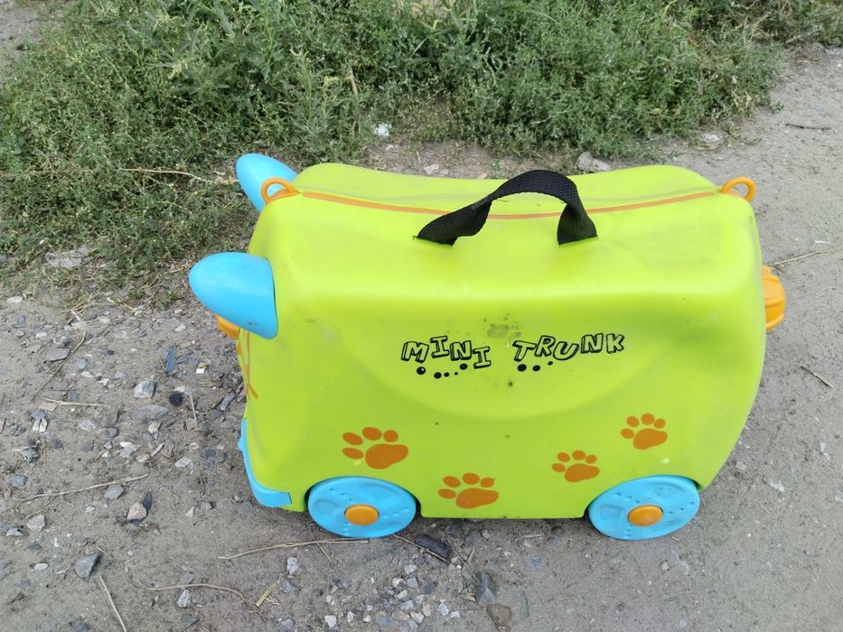 Детский чемодан пластмасса