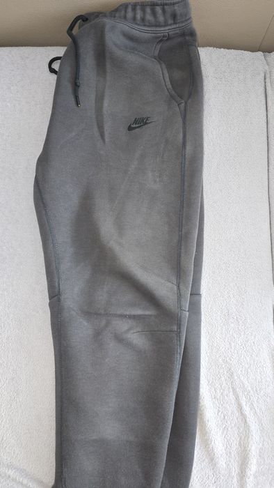 Pantaloni nike tech dark grey