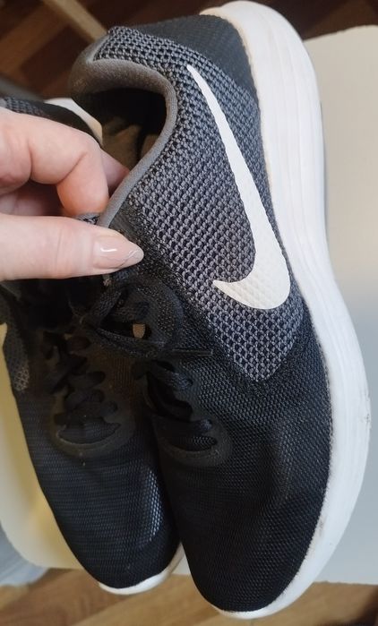 Кроссовки Nike (Оригинал, 43.5 размер / 28.5 см)