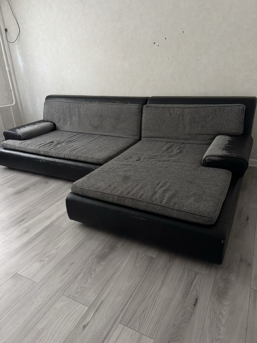 Продам диван 3 метра