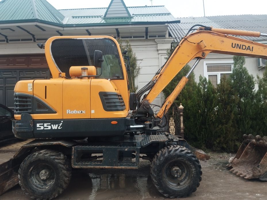 Hyundai 55i sotiladi