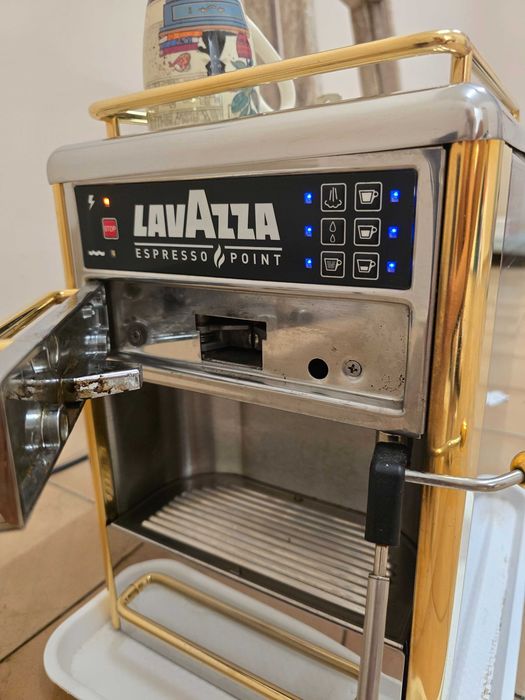 Кафе машина Lavazza Espresso Point – отлично състояние