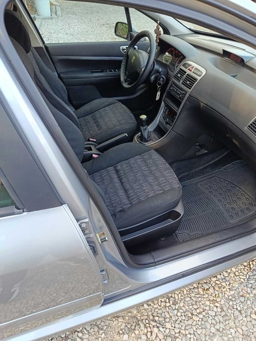 Продавам Peugeot 307