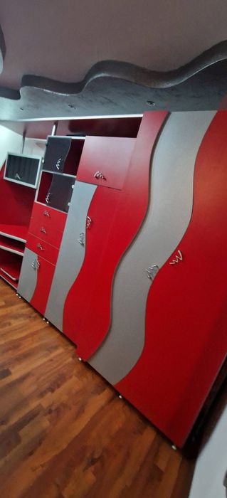 Vand mobila camera tineret plus cadou