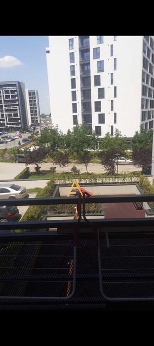 Închiriez apartament cu contract