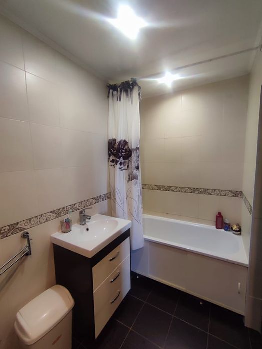 Продам  3х ком.кв универмаг