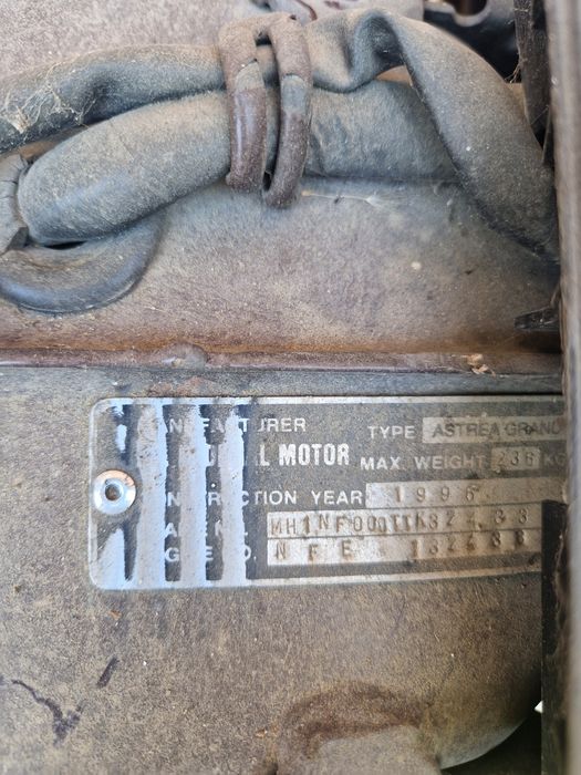 Honda motor 4 timpi