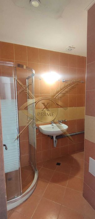 Дава се под наем Едностаен апартамент в Варна, ЖП Гара - 45 кв.м за 450 € - Снимка #2