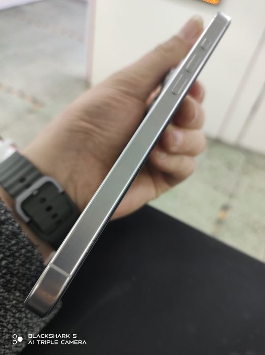 iPhone 16 pro max 256G E sim