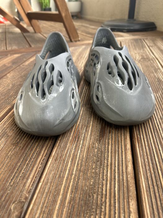Foam runners grey